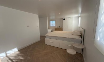 Resale - Land -
Algorfa