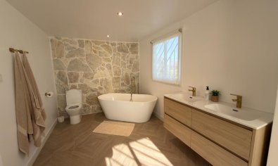 Resale - Land -
Algorfa