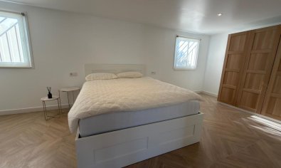 Resale - Land -
Algorfa