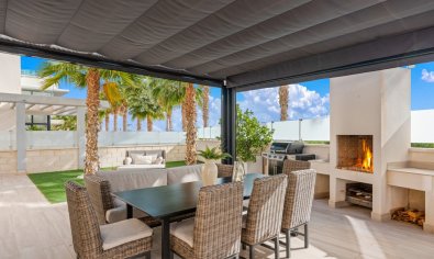 Bestaande bouw - Villa -
Cabo Roig