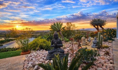 Resale - Villa -
Torremendo