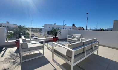Modern corner home with private pool and sun deck in Daya Vieja, Costa Blanca