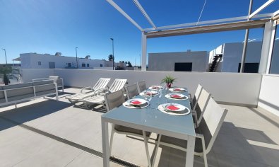 Modern corner home with private pool and sun deck in Daya Vieja, Costa Blanca