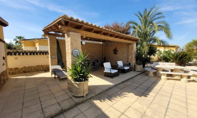 Resale - Country House -
Catral