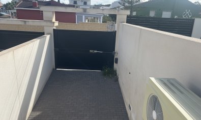 Bestaande bouw - Villa -
Torrevieja - Los Balcones