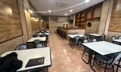 Bestaande bouw - Commercieel -
Torrevieja