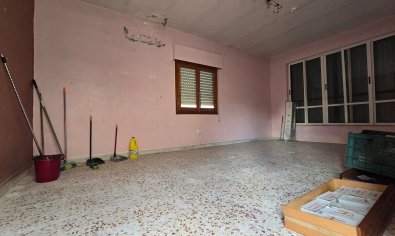 Resale - Villa -
Torrevieja - El Chaparral