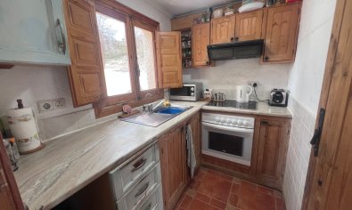 Charmante finca met privézwembad en 6.000 m² grond in Torremendo, Alicante