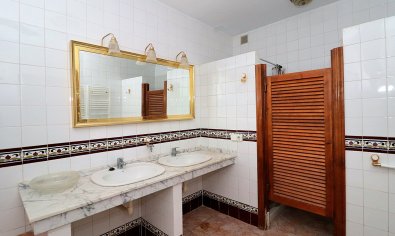 Resale - Villa -
Orihuela Costa - Los Dolses