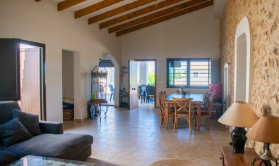 Resale - Villa -
Guardamar del Segura - El Raso