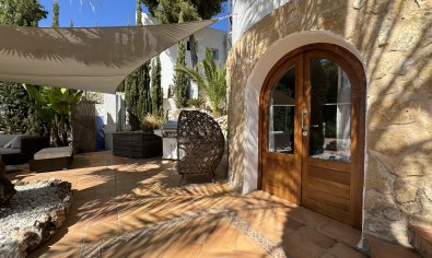 Resale - Villa -
Benissa