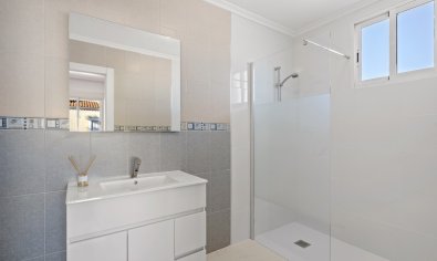 Charmant landhuis met gastenverblijf, zwembad en privacy in Dolores, Costa Blanca