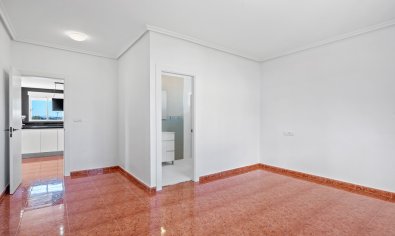 Charmant landhuis met gastenverblijf, zwembad en privacy in Dolores, Costa Blanca