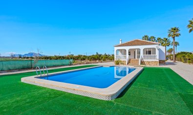 Charmant landhuis met gastenverblijf, zwembad en privacy in Dolores, Costa Blanca