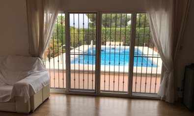 Bestaande bouw - Villa -
Albir