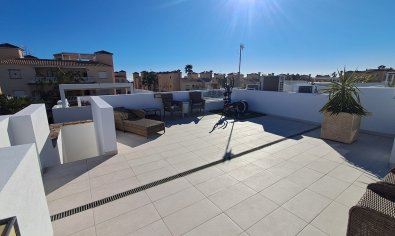 Bestaande bouw - Villa -
Cabo Roig