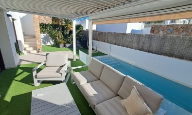 Bestaande bouw - Villa -
Cabo Roig
