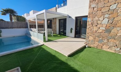 Bestaande bouw - Villa -
Cabo Roig