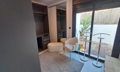 Bestaande bouw - Villa -
Cabo Roig