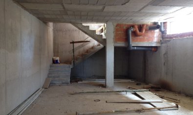 Reventa - Comercial -
Los Montesinos