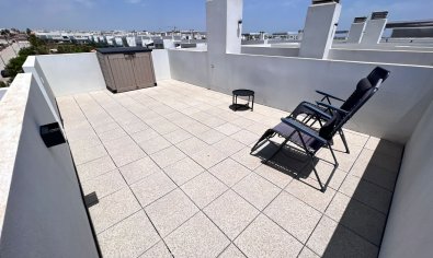 Reventa - Apartamento / piso -
Entre Naranjos - Vistabella - Entre Naranjos