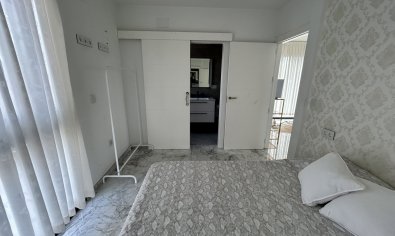 Resale - Villa -
Torrevieja - Los Balcones