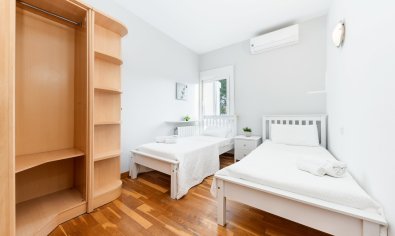 Resale - Villa -
Dehesa De Campoamor