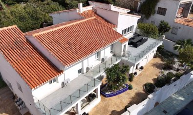 Resale - Villa -
Dehesa De Campoamor