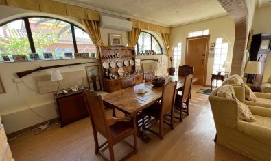 Bestaande bouw - Villa -
Cabo Roig