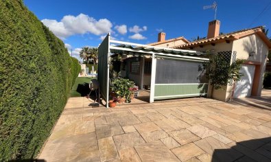 Bestaande bouw - Villa -
Cabo Roig