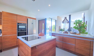 Resale - Villa -
Los Alcazares - Los Alcázares