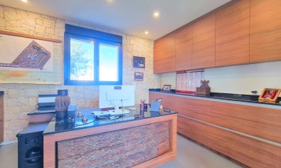 Resale - Villa -
Los Alcazares - Los Alcázares