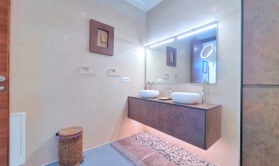 Resale - Villa -
Los Alcazares - Los Alcázares
