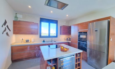 Resale - Villa -
Los Alcazares - Los Alcázares