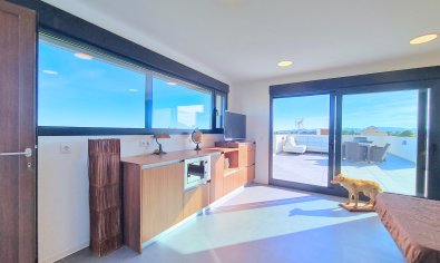 Resale - Villa -
Los Alcazares - Los Alcázares