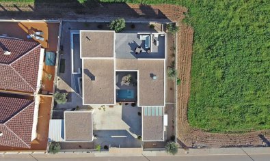Resale - Villa -
Los Alcazares - Los Alcázares