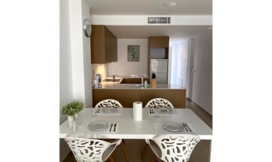 Gelijkvloers appartement met 2 slaapkamers, terras en zwembad in Pilar de la Horadada