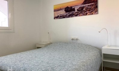 Gelijkvloers appartement met 2 slaapkamers, terras en zwembad in Pilar de la Horadada