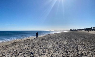 Gelijkvloers appartement met 2 slaapkamers, terras en zwembad in Pilar de la Horadada