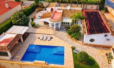 Bestaande bouw - Villa -
Cabo Roig