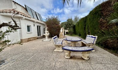Bestaande bouw - Villa -
Cabo Roig