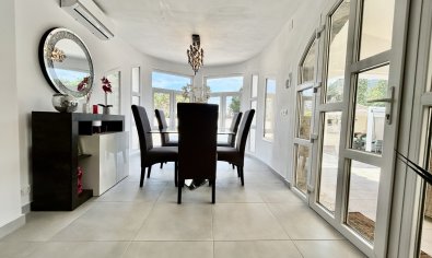 Bestaande bouw - Villa -
Cabo Roig