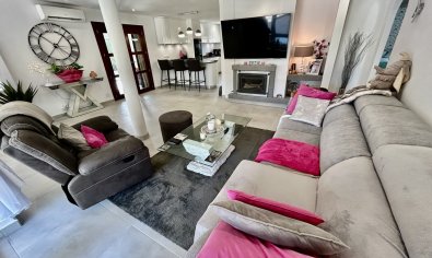 Bestaande bouw - Villa -
Cabo Roig