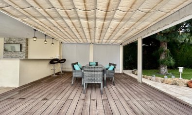 Bestaande bouw - Villa -
Cabo Roig