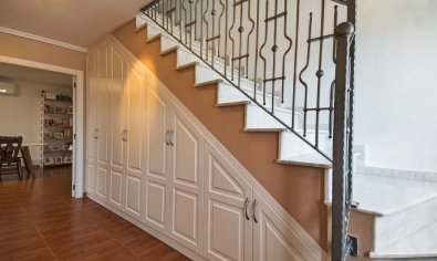 Resale - Finca -
Crevillente