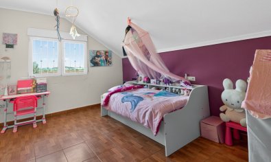 Resale - Finca -
Crevillente