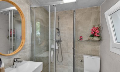 Resale - Finca -
Crevillente