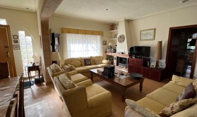 Bestaande bouw - Villa -
Cabo Roig