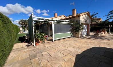Bestaande bouw - Villa -
Cabo Roig