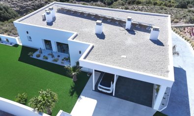 Luxe villa in La Marina met panoramisch uitzicht, zwembad en nabij strand